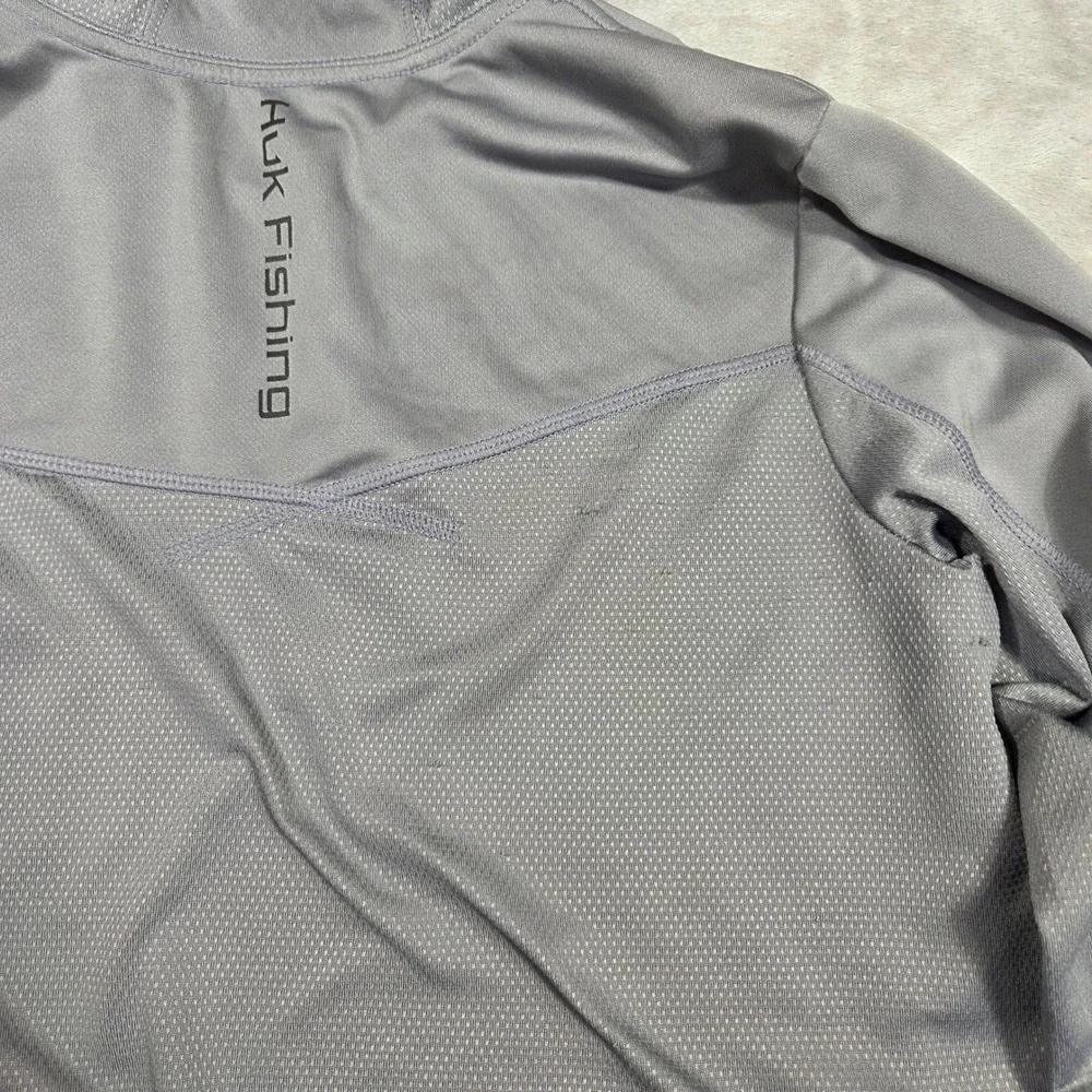 Huk Fishing Youth XL Grey Performance Long Sleeve Hooded Sun Shirt Mesh Panels